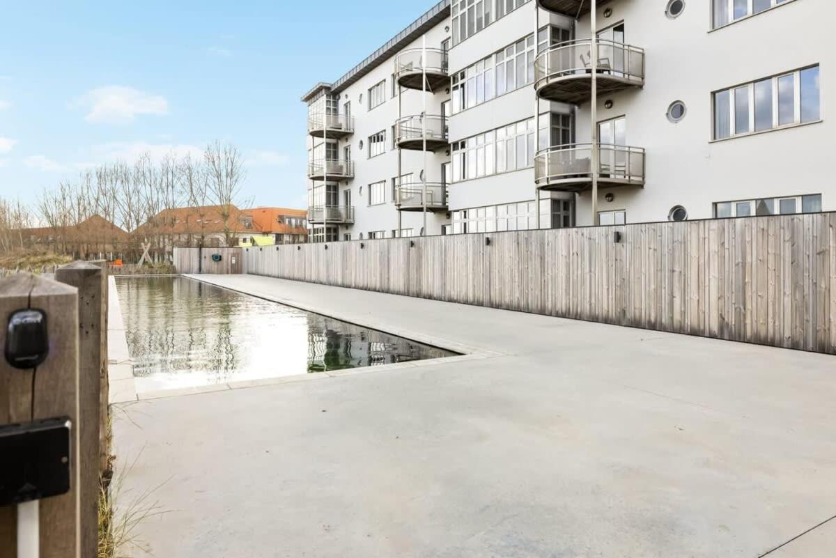 Huswell - Apartment With Natural Swimming Pool Миделкерк Экстерьер фото